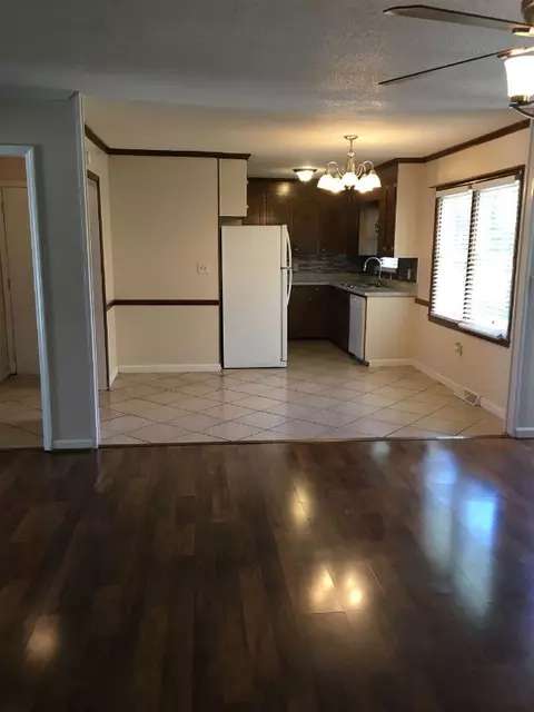 1504 Bolt Dr, Anderson, SC 29621 photo 5