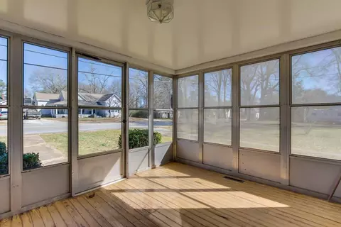 300 Brock Ave, Honea Path, SC 29654 photo 3