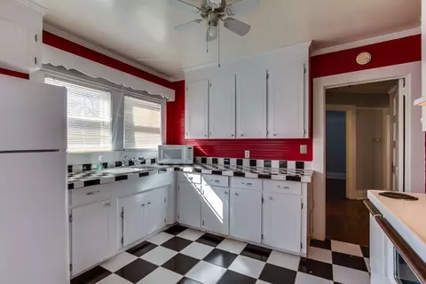 300 Brock Ave, Honea Path, SC 29654 photo 12