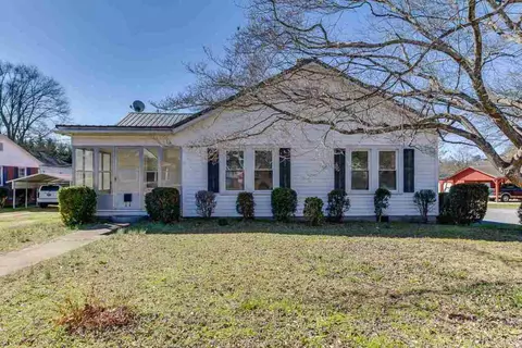 300 Brock Ave, Honea Path, SC 29654 photo 1