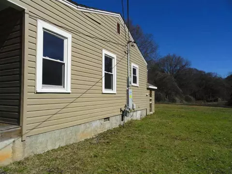 5 A St, Williamston, SC 29697 photo 2