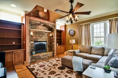 111 Hunt Cliff Ct, Easley, SC 29642 photo 8