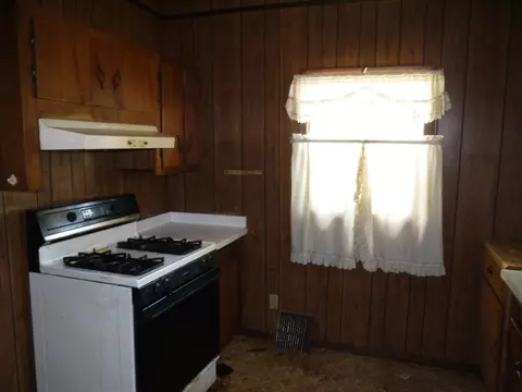 508 E Hampton St, Anderson, SC 29621 photo 4