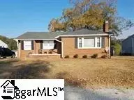 105 Crest Ct, Easley, SC 29640 photo 1