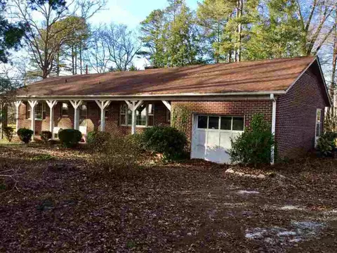 243 Travis Rd, Starr, SC 29684 photo 1