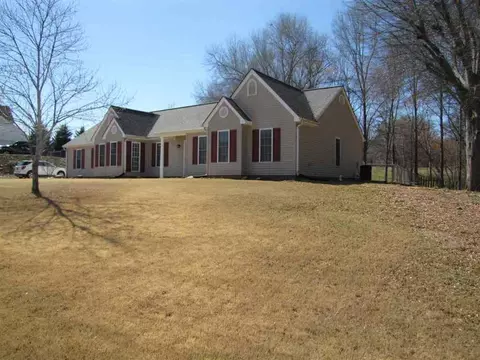 105 Ascot Dr, Easley, SC 29642 photo 2