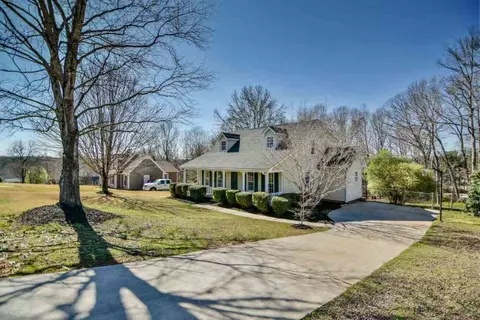 112 Davidson Dr, Easley, SC 29642 photo 3