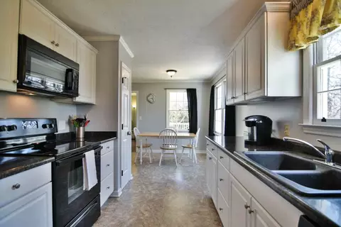 112 Davidson Dr, Easley, SC 29642 photo 10