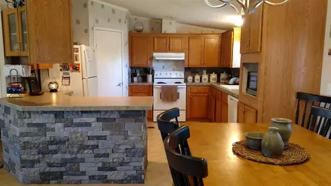 331 Hicks Dr, Starr, SC 29684 photo 3