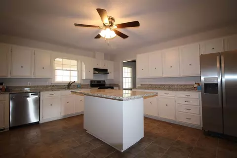 147 Brookbend Rd, Central, SC 29630 photo 3