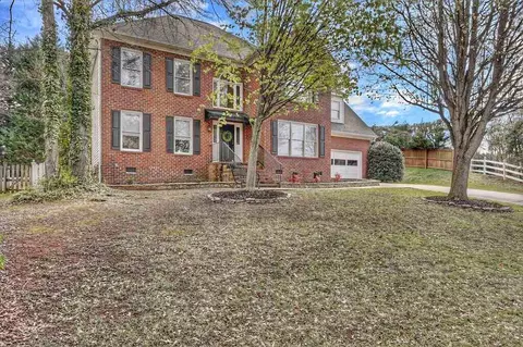 911 E Silverleaf St, Greer, SC 29650 photo 1
