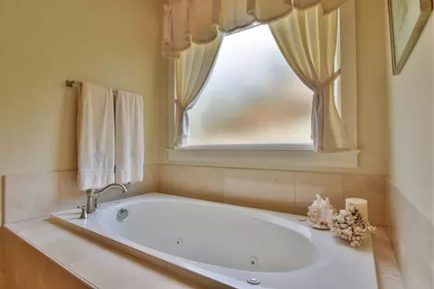 419 E Waterside Dr, Seneca, SC 29672 photo 22