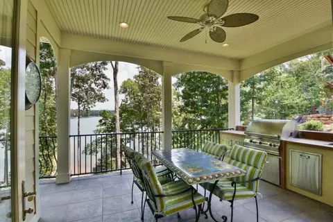 419 E Waterside Dr, Seneca, SC 29672 photo 18