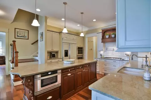 419 E Waterside Dr, Seneca, SC 29672 photo 11