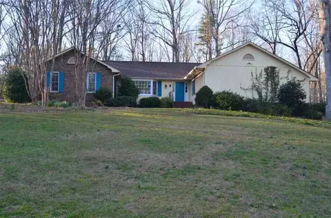615 Debra Dr, Westminster, SC 29693 photo 1