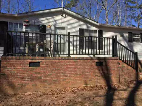 105 Roberts Rd, Williamston, SC 29697 photo 2