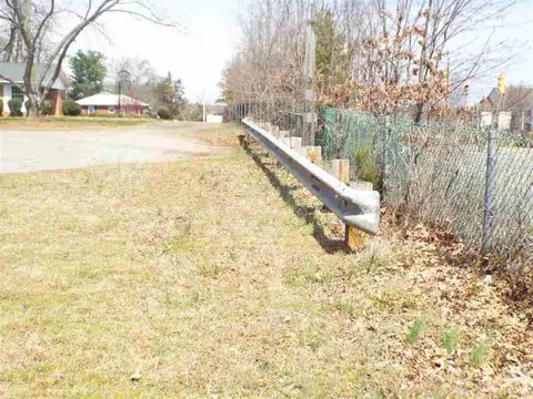 111 Morris St, Central, SC 29630 photo 4