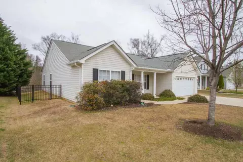 244 Rivers Edge Dr, Easley, SC 29642 photo 2