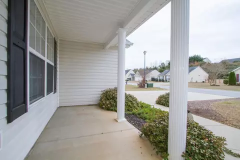 244 Rivers Edge Dr, Easley, SC 29642 photo 4