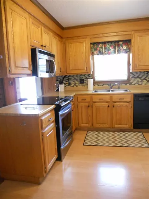 138 Pine Forest Dr, Easley, SC 29642 photo 9