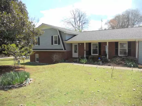 138 Pine Forest Dr, Easley, SC 29642 photo 1