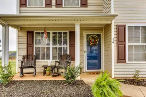 220 Spring St, Duncan, SC 29334 photo 3