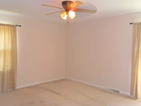 204 Timberlane Dr, Easley, SC 29642 photo 13