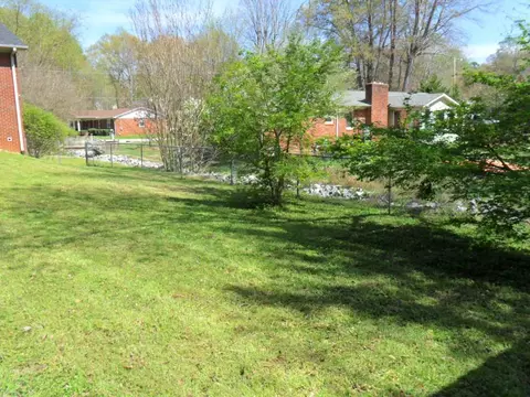 204 Timberlane Dr, Easley, SC 29642 photo 34