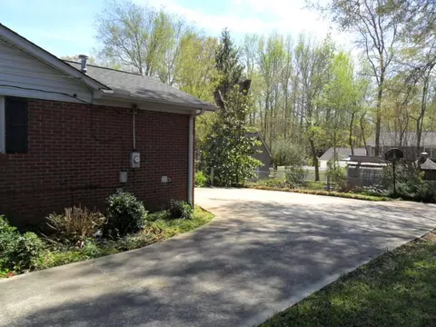 204 Timberlane Dr, Easley, SC 29642 photo 28