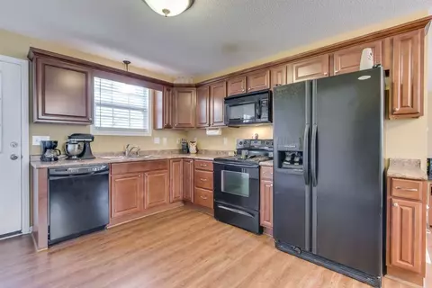 224 Mark St, Easley, SC 29640 photo 13