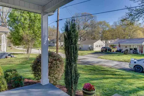 224 Mark St, Easley, SC 29640 photo 4