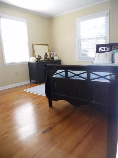 204 E 3rd Ave, Easley, SC 29640 photo 7