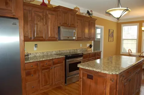 2 Avery Ct, Easley, SC 29642 photo 3