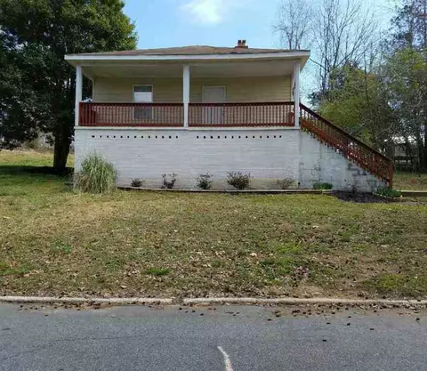 120 Cobb St, Easley, SC 29640 photo 1