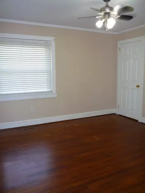 403 Walnut St, Walhalla, SC 29691 photo 6