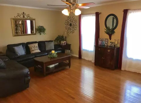 512 Hampton Rd, Liberty, SC 29657 photo 9