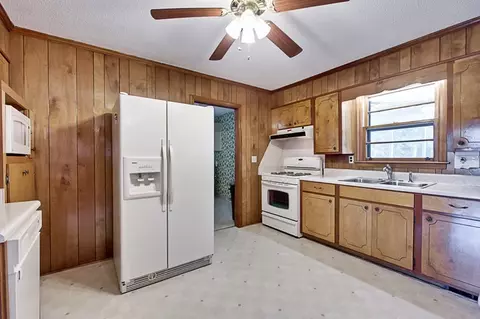 303 Cedar Cir, Easley, SC 29642 photo 17