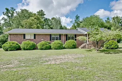 303 Cedar Cir, Easley, SC 29642 photo 1