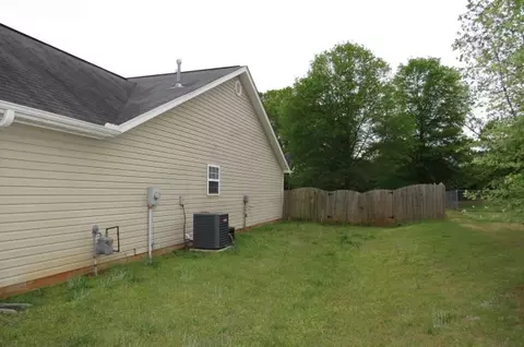 104 Stevens Ct, Williamston, SC 29697 photo 17