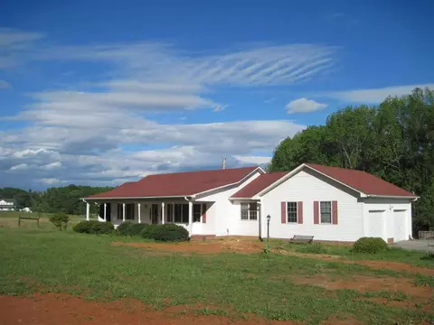 540 Sanders Rd, Pendleton, SC 29670 photo 1