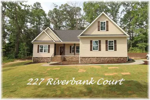 227 Riverbank Ct, Seneca, SC 29678 photo 1
