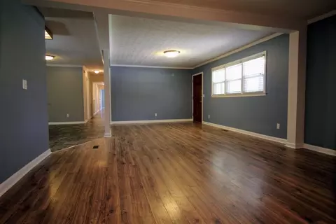 103 Maple Ct, Liberty, SC 29657 photo 3