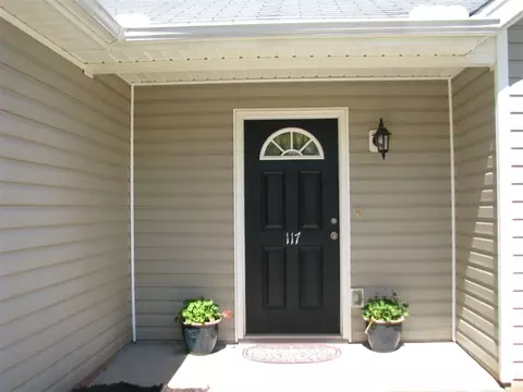 117 Stevens Ct, Williamston, SC 29697 photo 2