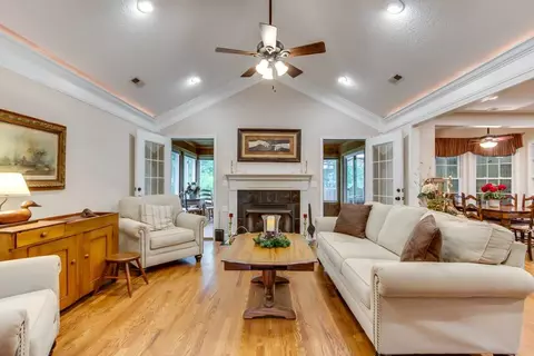 304 Brookstone Way, Central, SC 29630 photo 3