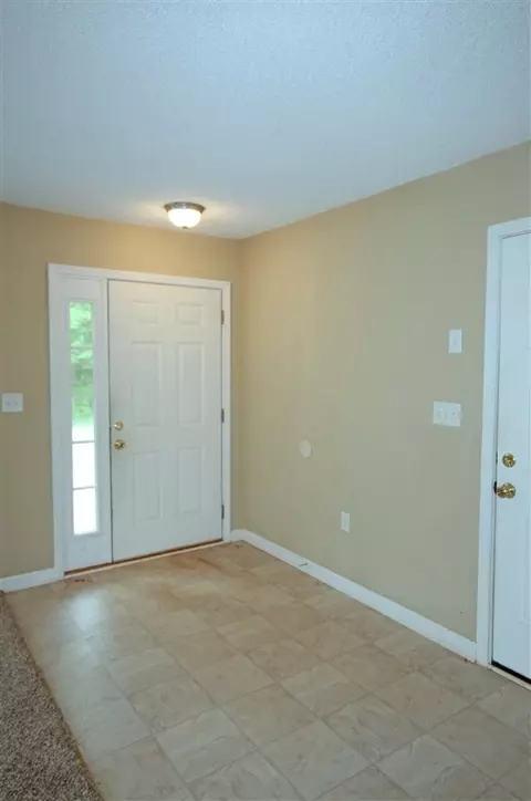 107 Springview Dr, Anderson, SC 29621 photo 2