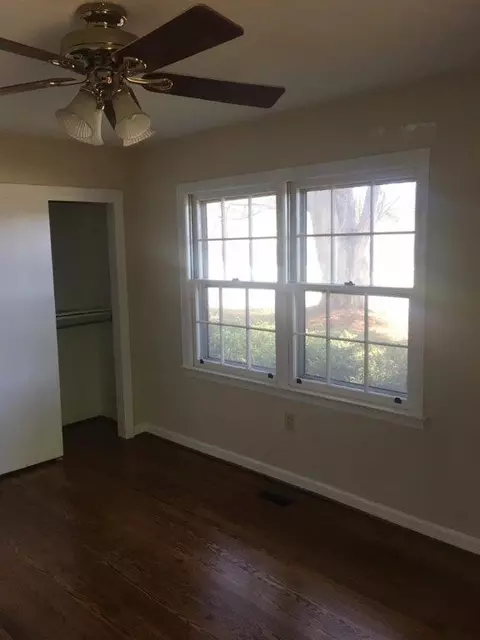 605 Middle Park Dr, Seneca, SC 29672 photo 8