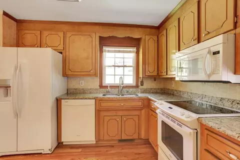 6 Glendale Ave, Williamston, SC 29697 photo 3