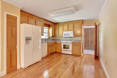6 Glendale Ave, Williamston, SC 29697 photo 4