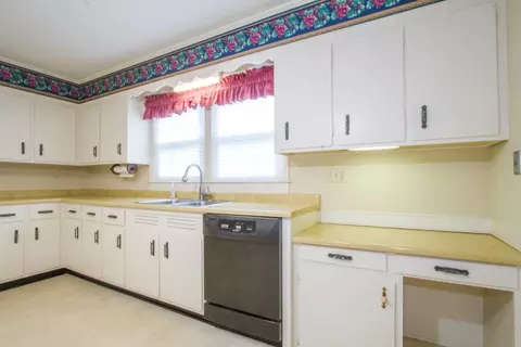 206 Bedford Rd, Easley, SC 29642 photo 9