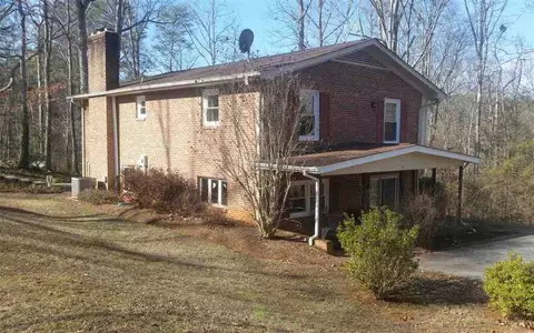 143 145 Lost Valley Rd, Pickens, SC 29671 photo 10